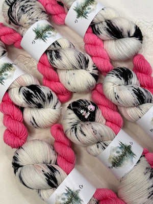 Kaia Papaya Yarn Set